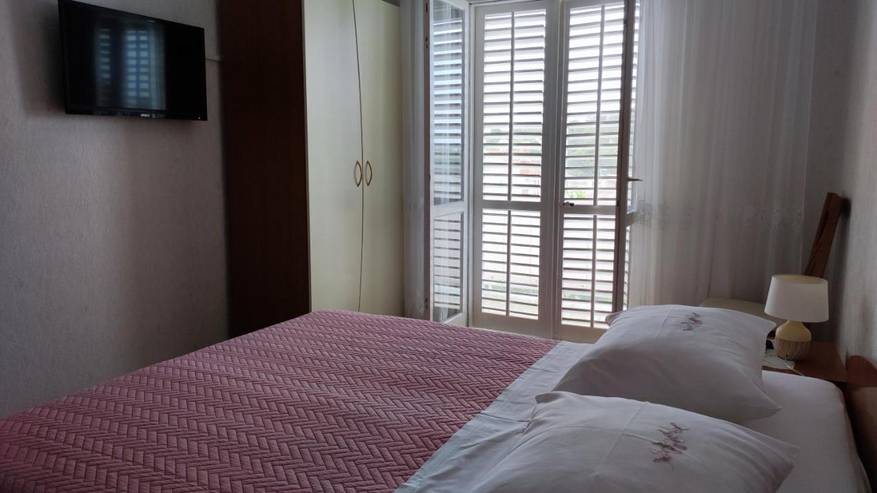 Apartments & Rooms Anita Hvar Town Exterior photo