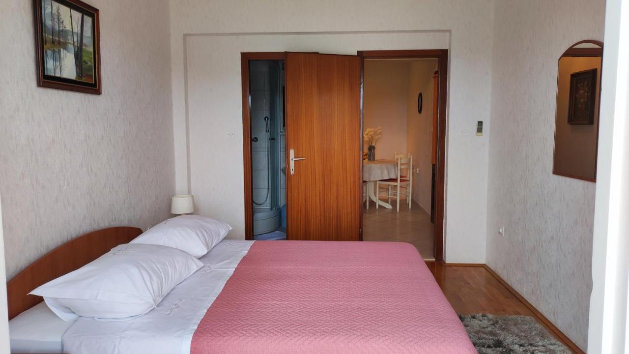 Apartments & Rooms Anita Hvar Town Exterior photo